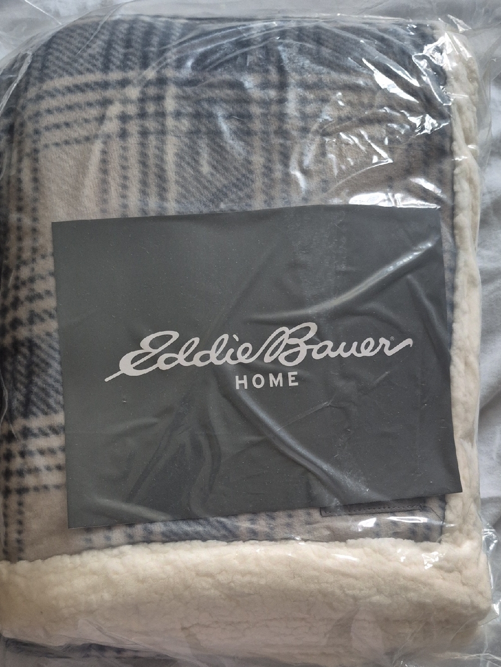 Eddie Bauer Sherpa Throw NWT Blue and Gray Plaid